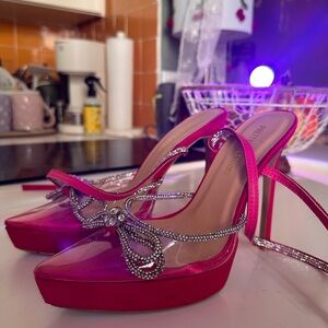 Pretty little thing Bow pink heels